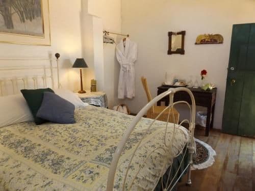 Double Room with Patio and Shared Bathroom
