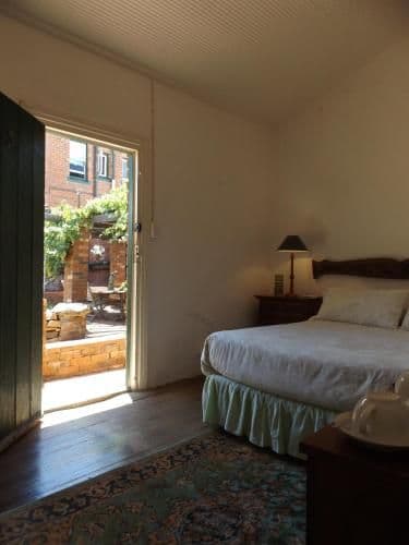 Double Room with Patio and Shared Bathroom