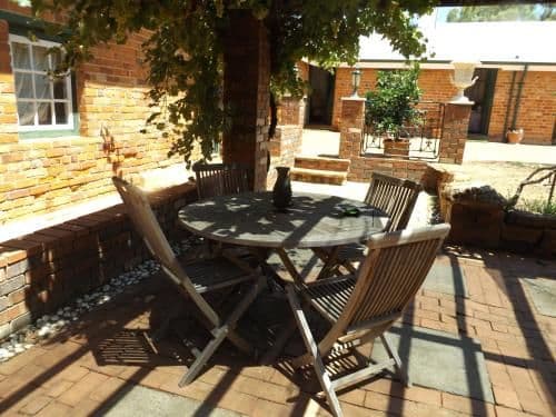 Double Room with Patio and Shared Bathroom