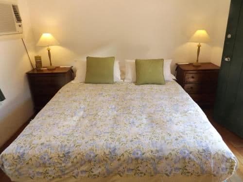 Double Room with Patio and Shared Bathroom