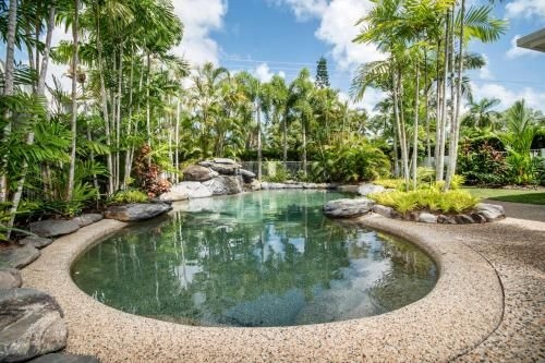 Sandwater-Tropical Beachside Holiday House4