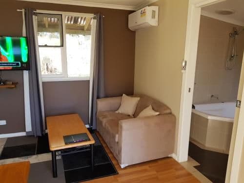 Superior Cottage with Spa Bath