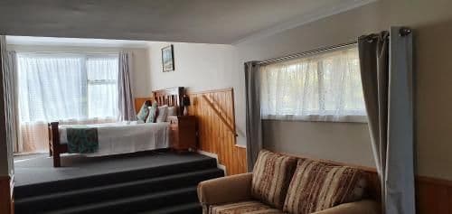 Cottage with Spa Bath