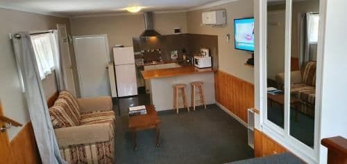 Cottage with Spa Bath