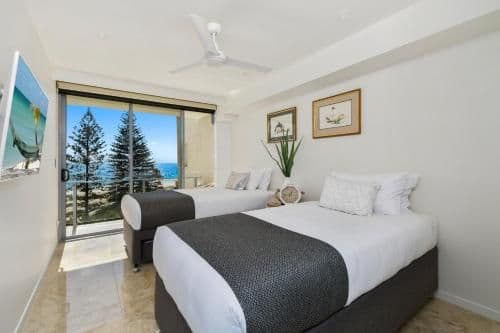 Superior Three-Bedroom Three-Bathroom Apartment with Ocean View