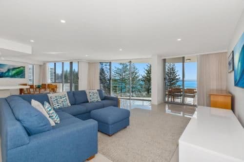 Deluxe Three-Bedroom Apartment with Ocean View