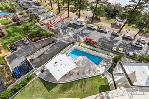 Deluxe Three-Bedroom Apartment with Ocean View