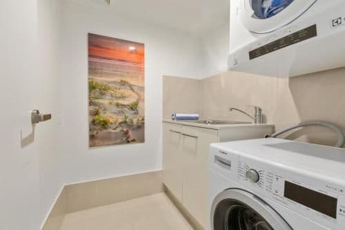 Superior Three-Bedroom Apartment with Ocean View