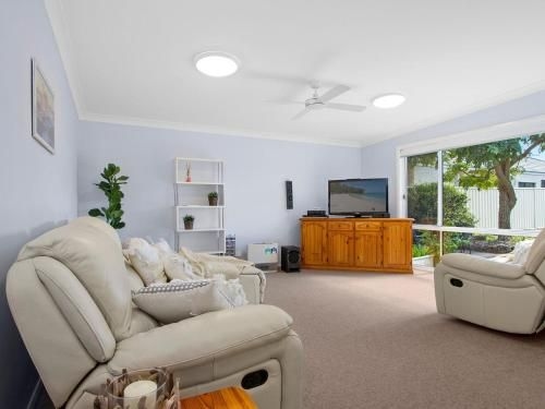 Sanctuary on the Bay - fish or kayak from the yard (Sanctuary On The Bay - Fish Or Kayak From The Yard)2