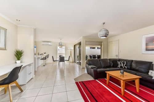 City Fringe Apartment City Fringe Apartment