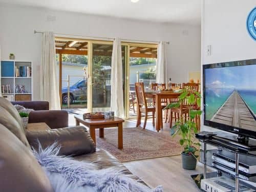 Beach Escape @ Currarong - basic family accommodation Beach Escape @ Currarong - basic family accommodation