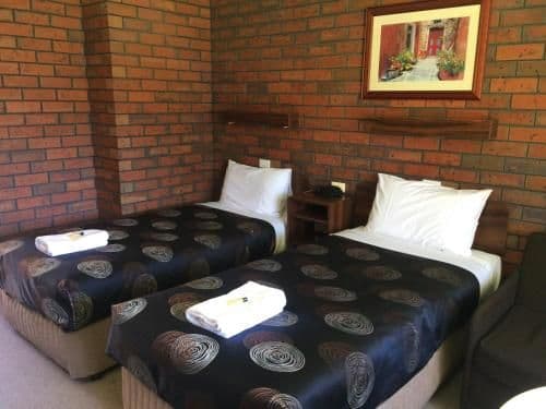 Standard Twin Room