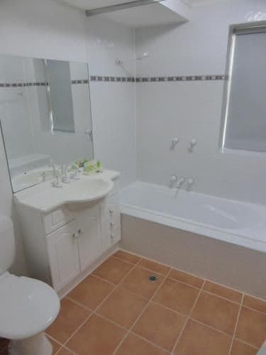 Superior Two-Bedroom Apartment - Courtyard Access
