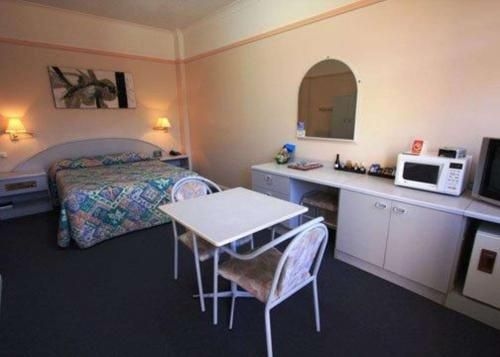 Comfort Inn Crystal Broken Hill3