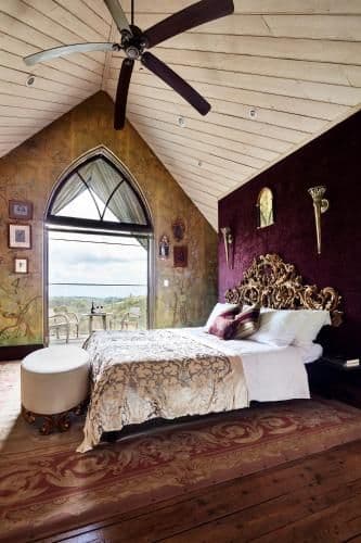 King Suite with Balcony - Chinoiserie