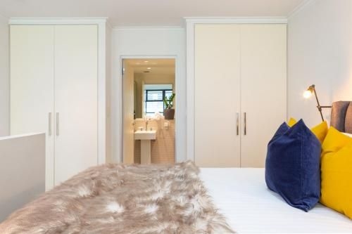 Elegant Loft Perfect for Inner City Explorers3