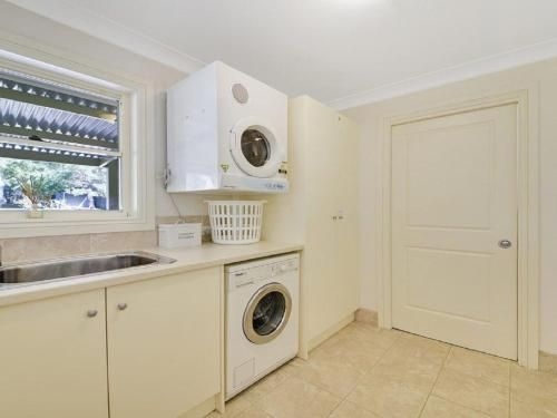 Camelot - superbly proportioned and ideally located (Camelot - Superbly Proportioned And Ideally Located)3
