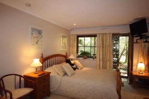 Queen Room with Spa Bath