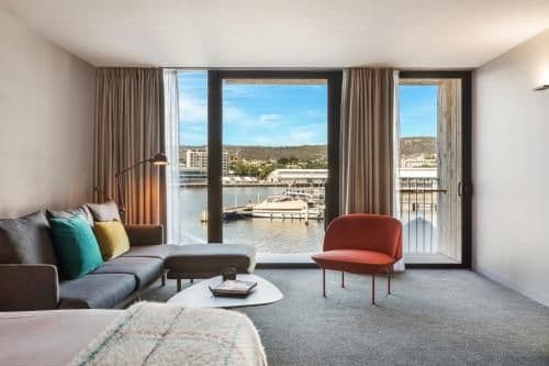 Superior Waterfront Room
