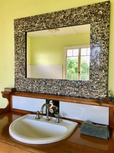 Noosa Avalon Farm Cottages0