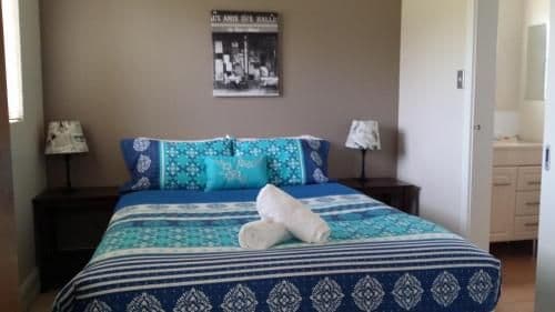 Two-Bedroom Chalet with Spa Bath