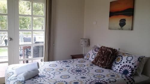 Two-Bedroom Chalet with Spa Bath