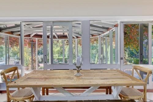 Four-Bedroom House - Evanslea House