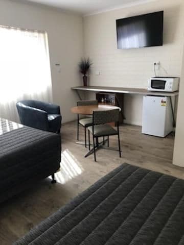Standard Queen Room with Ensuite