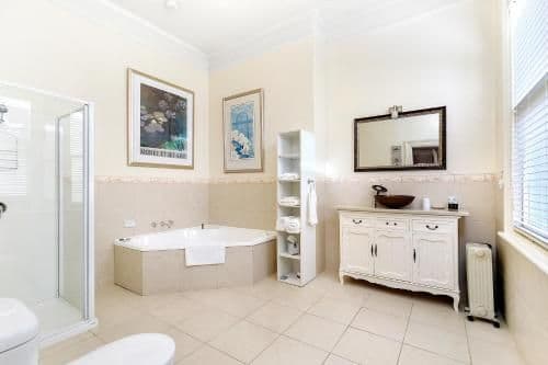 Deluxe Family Suite