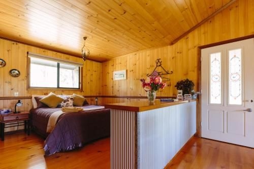 Tuckeroo Cottages & Gardens1