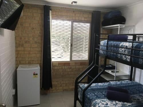 Basic Triple Room with Shared Bathroom