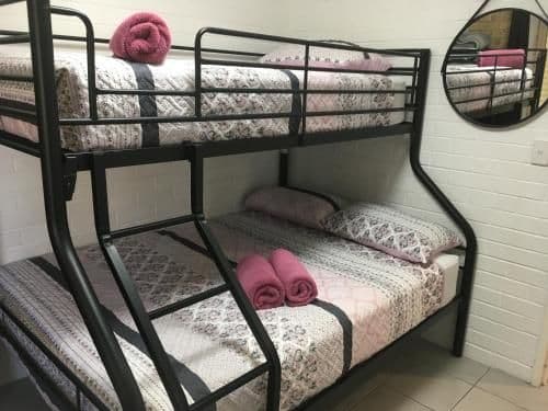 Basic Triple Room with Shared Bathroom