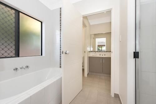 3 bedroom central home3