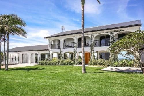 Seven-Bedroom House