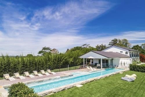Seven-Bedroom House
