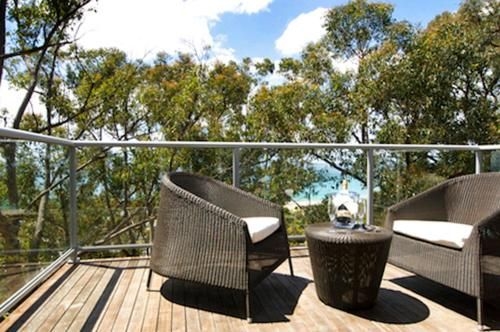 Lorne Luxury2