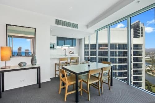 Three bedroom, two bathroom level 31 ocean view