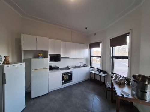 โรงแรมเอ็กซ์เชนจ์ กูล์เบิร์น (Exchange Hotel Goulburn)4