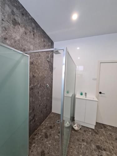 โรงแรมเอ็กซ์เชนจ์ กูล์เบิร์น (Exchange Hotel Goulburn)2