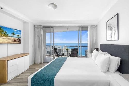 Premium Two-Bed Two-Bathroom Ocean View Apartment