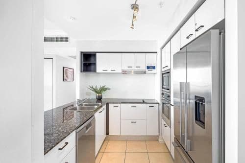 Premium Two-Bed Two-Bathroom Ocean View Apartment