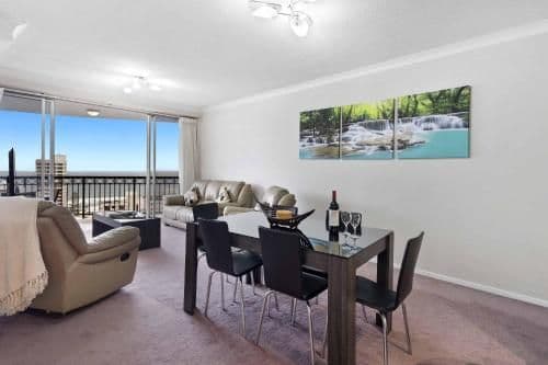 Premium Two-Bed Two-Bathroom Ocean View Apartment