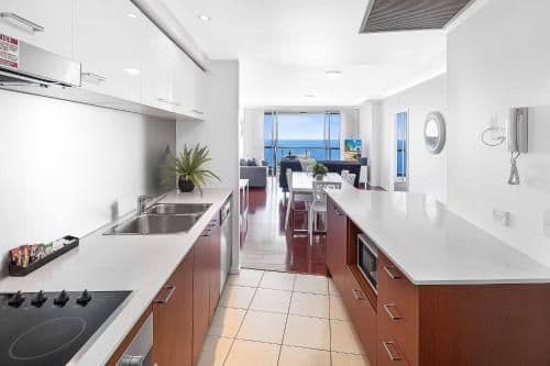 Premium Two-Bed Two-Bathroom Ocean View Apartment