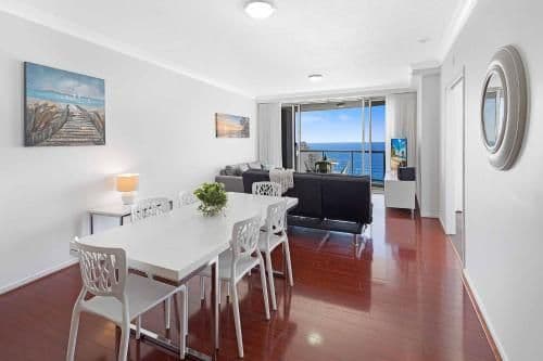 Premium Two-Bed Two-Bathroom Ocean View Apartment