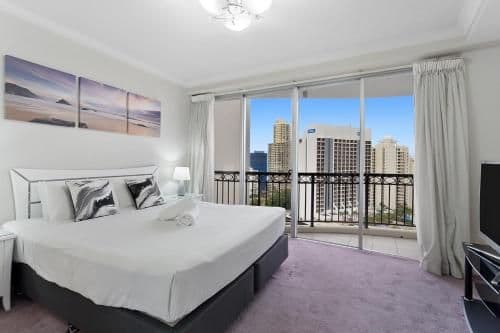 Premium Two-Bed Two-Bathroom Ocean View Apartment