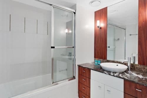 Premium Two-Bed Two-Bathroom Ocean View Apartment