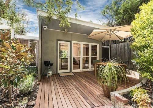 Bungalow with Terrace