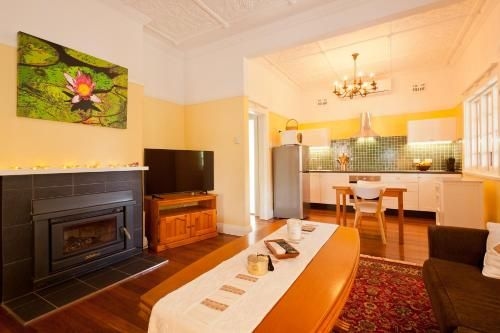 Taree Apartment0