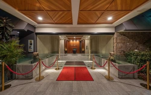 Palms Hotel0