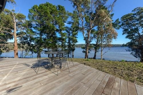 Taylors Bay Cottage2